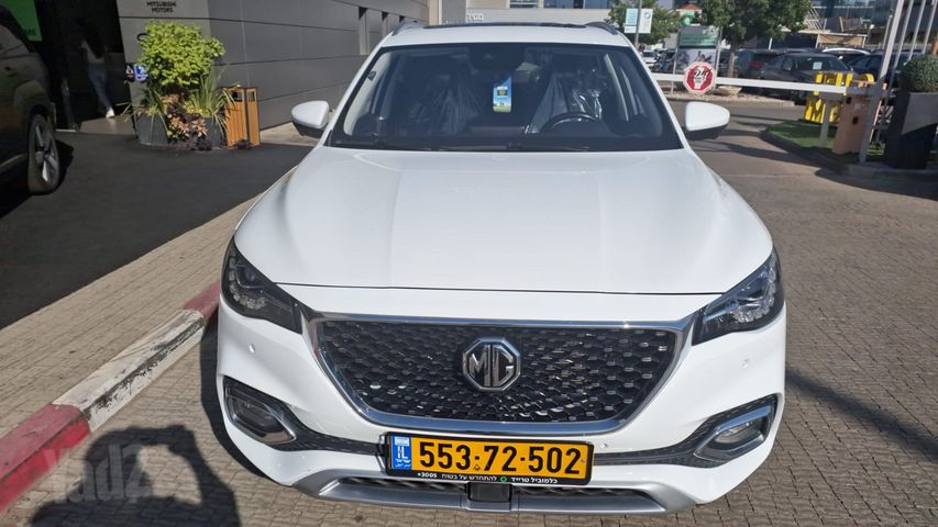 מודעת רכב אם ג'י EHS PHEV