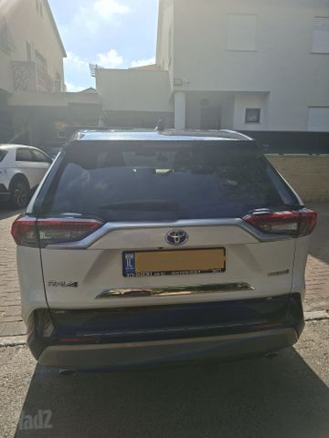 מודעת רכב טויוטה RAV4