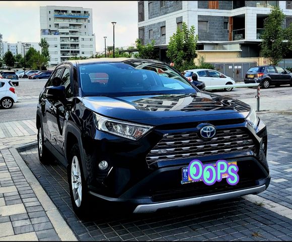 מודעת רכב טויוטה RAV4