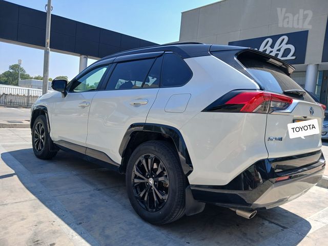 טויוטה RAV4