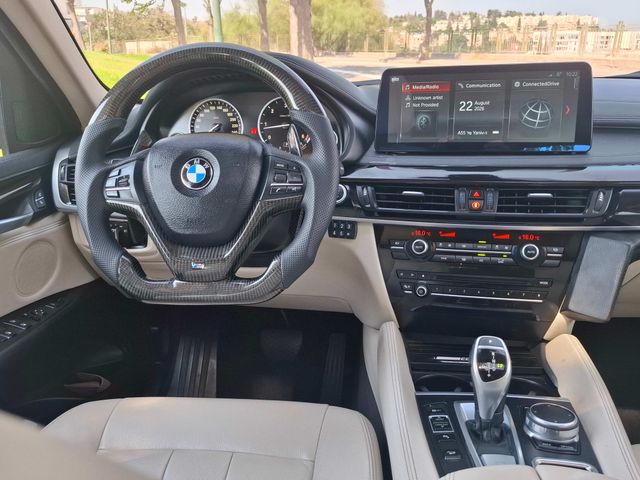 ב מ וו X6