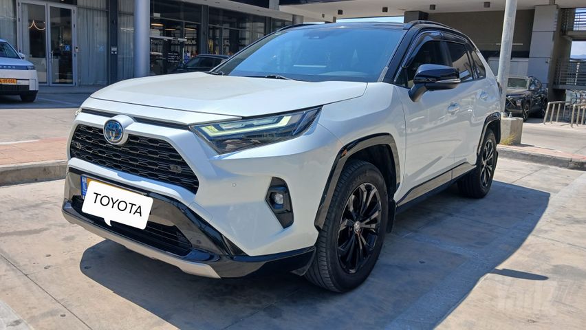 טויוטה RAV4