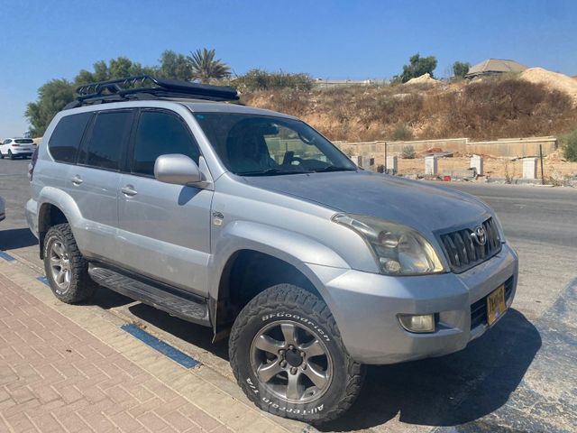 מודעת רכב טויוטה לנד קרוזר