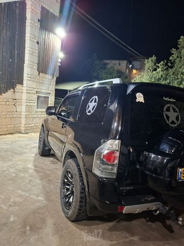 מיצובישי פג'רו