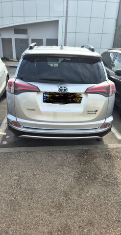טויוטה RAV4