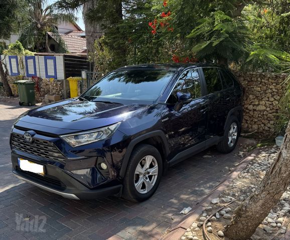 מודעת רכב טויוטה RAV4