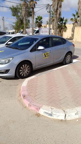 אופל אסטרה