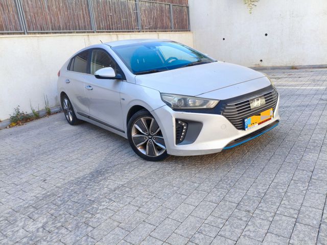 יונדאי איוניק