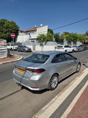טויוטה קורולה