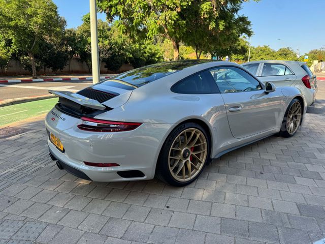 פורשה 911