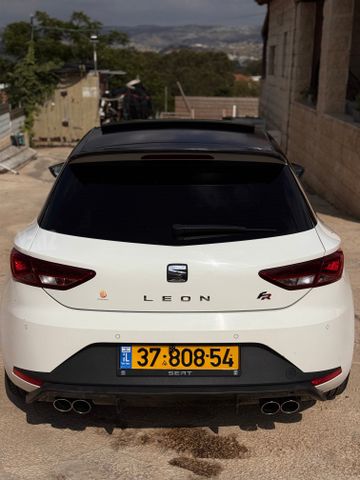 סיאט לאון