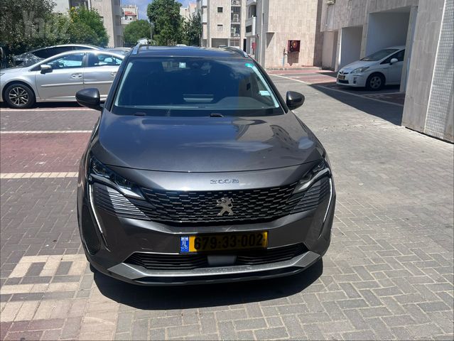 פיג'ו 3008
