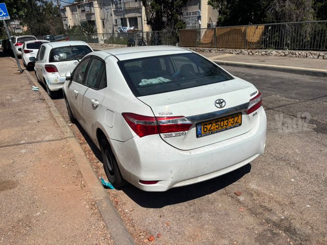 טויוטה קורולה