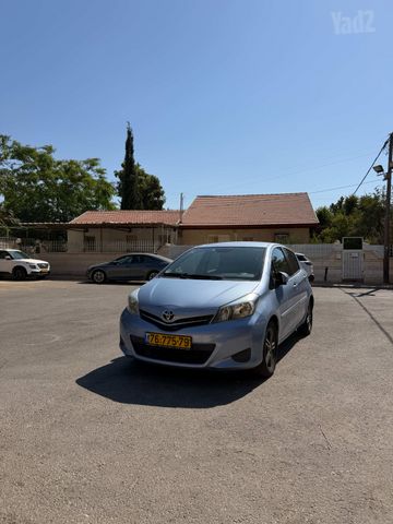 מודעת רכב טויוטה יאריס