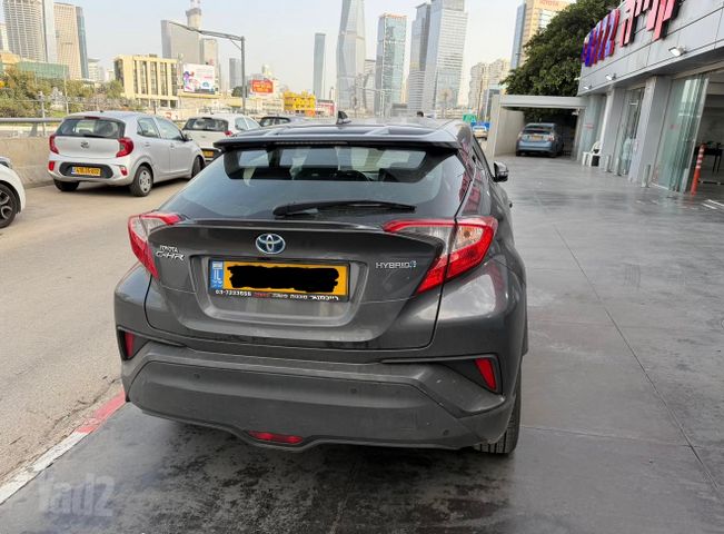 טויוטה C-HR