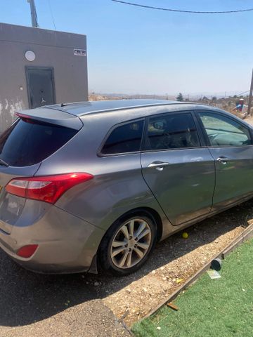 יונדאי i30