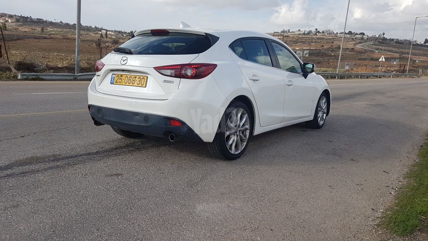 מאזדה 3