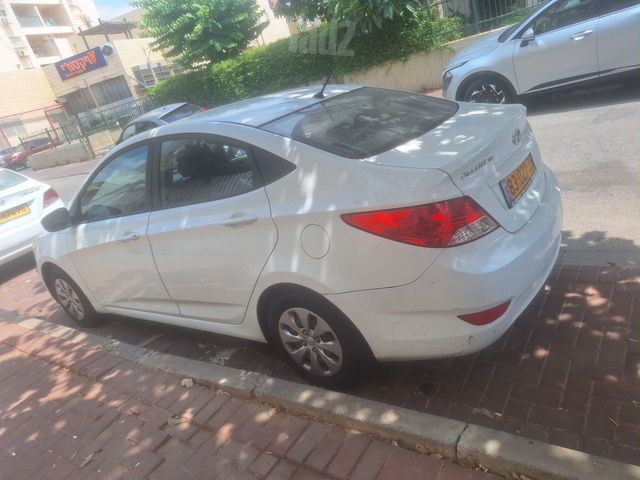 מודעת רכב יונדאי אקסנט i25