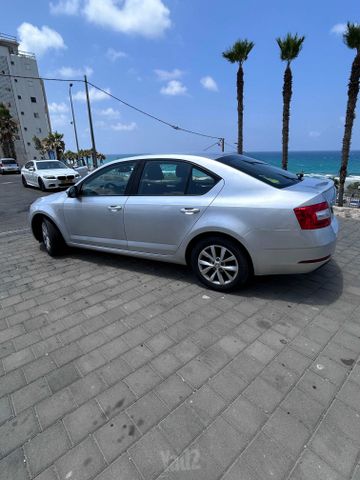 סקודה אוקטביה