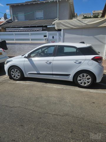 יונדאי i20