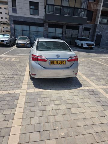 מודעת רכב טויוטה קורולה