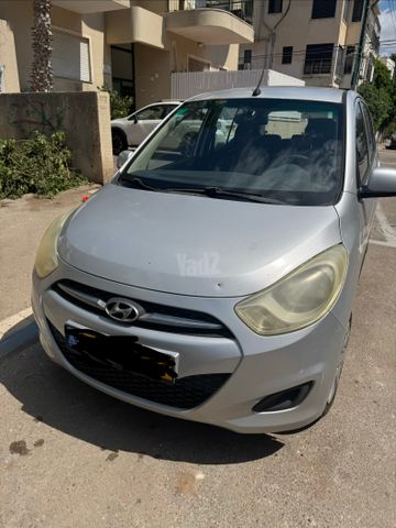 יונדאי i10