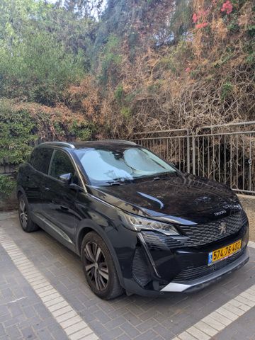 פיג'ו 3008