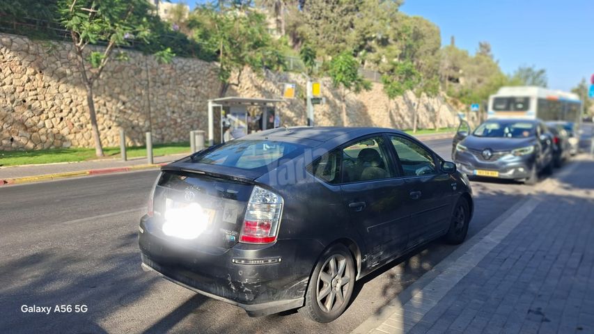 מודעת רכב טויוטה פריוס