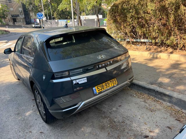 יונדאי איוניק 5
