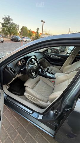 אינפיניטי Q50