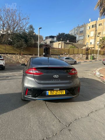 יונדאי איוניק