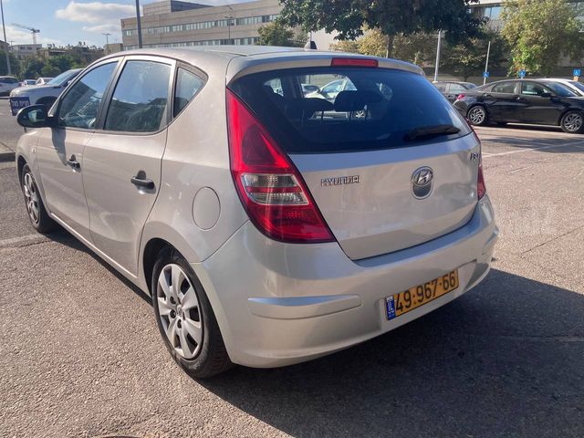 יונדאי i30