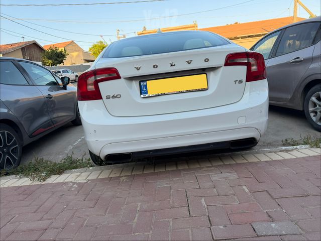 וולוו S60
