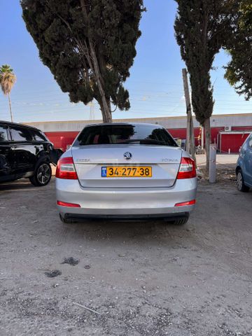 סקודה אוקטביה