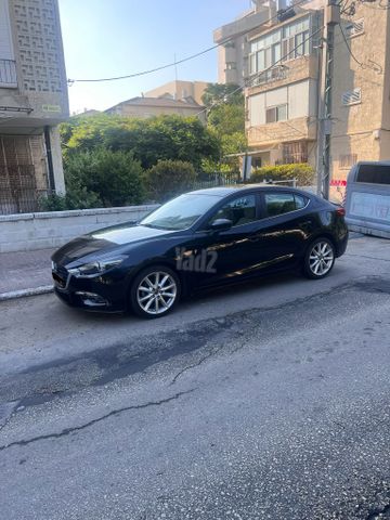 מאזדה 3