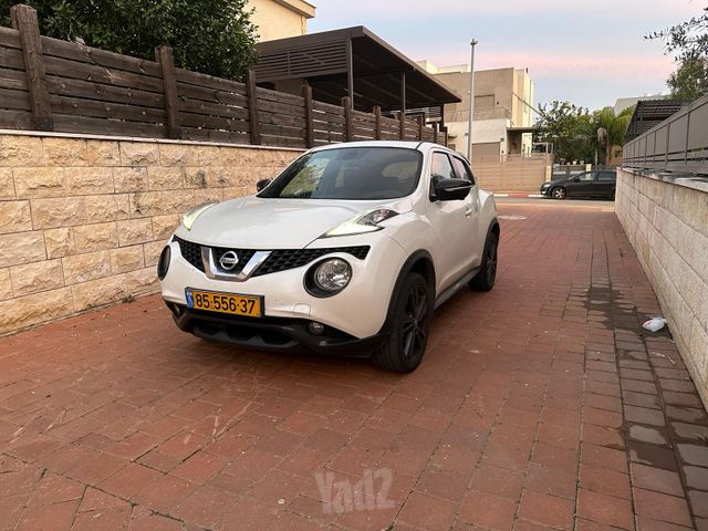 ניסאן ג'וק