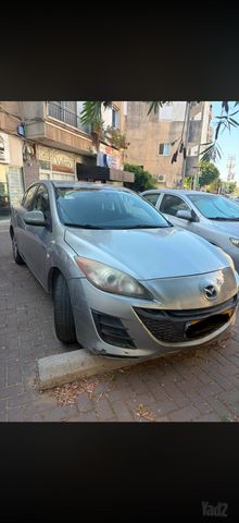 מודעת רכב מאזדה 3