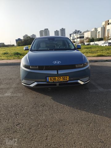 יונדאי איוניק 5