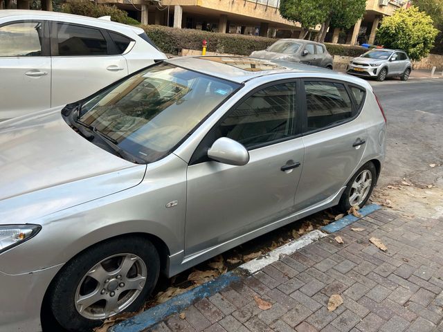 יונדאי i30