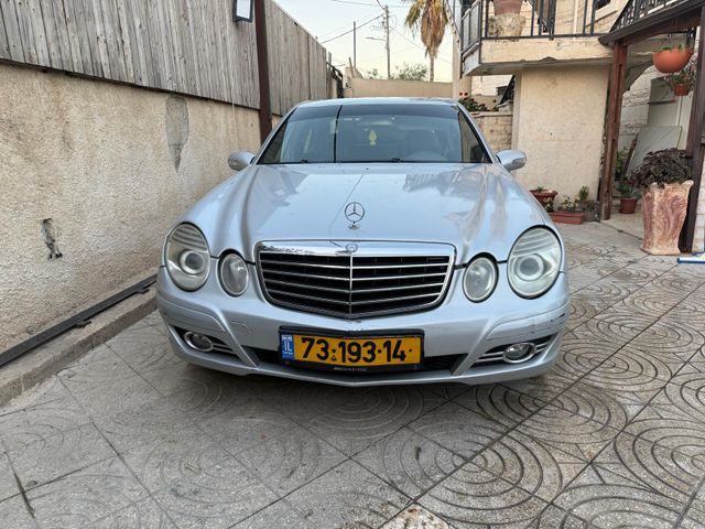 מודעת רכב מרצדס-בנץ E-class