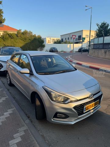 מודעת רכב יונדאי i20