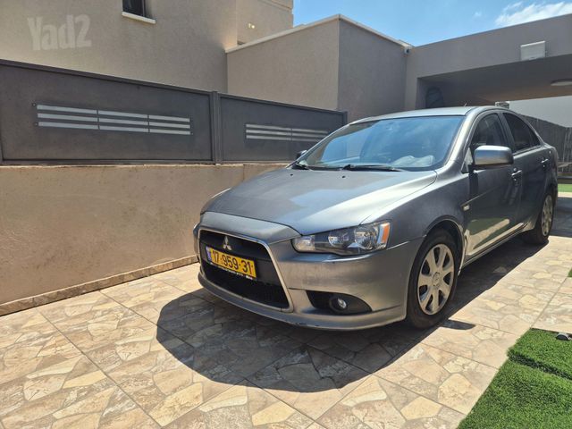 מודעת רכב מיצובישי לנסר