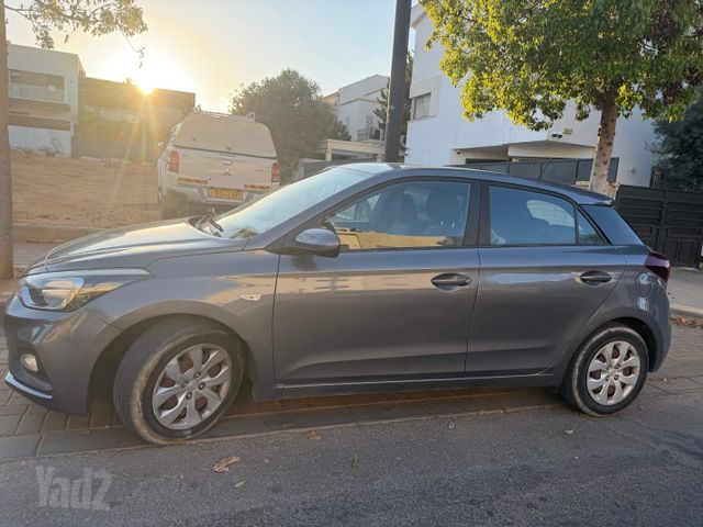 יונדאי i20