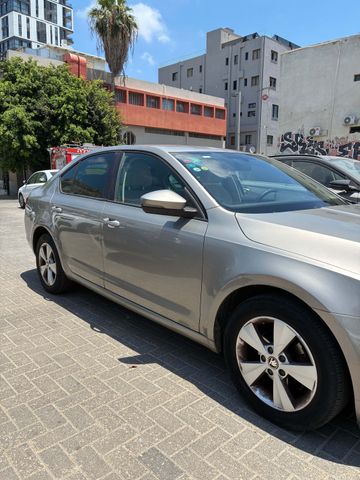 סקודה אוקטביה 