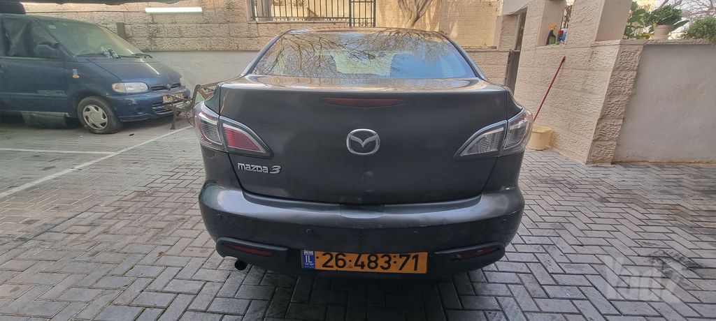מאזדה 3