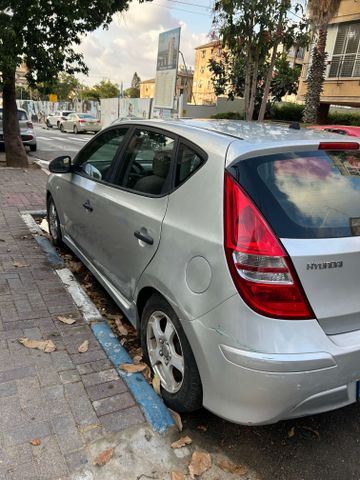יונדאי i30