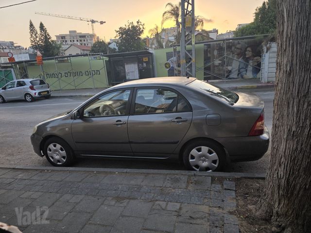 מודעת רכב טויוטה קורולה