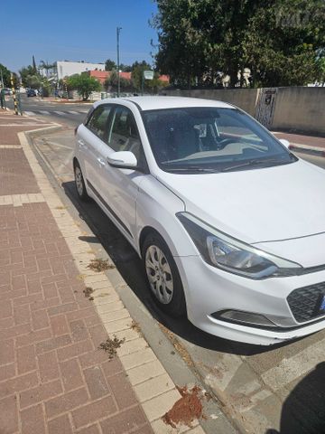 יונדאי i20