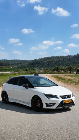 מודעת רכב סיאט לאון