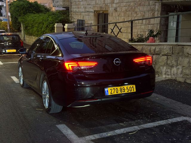 מודעת רכב אופל אינסיגניה